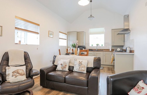 Deiniolen Cottage | TY DEN, pet friendly, character holiday cottage in Deiniolen