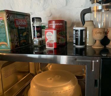 Talybont-on-Usk Apartment | Ty Fferm Hen, Ancient Farmhouse, Coity Bach