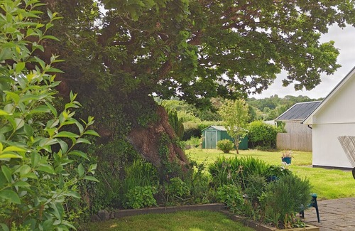 Llanrhidian Higher House | Ty Gors - Three Bedroom House, Sleeps 6