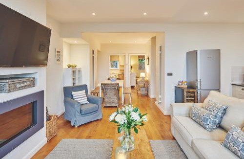 Oxwich House | Ty Gwawr