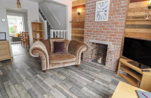 Prestatyn House | Ty Haf Summerhouse