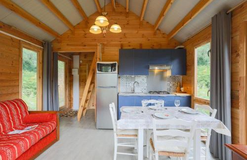 Plouegat-Moysan Ski Chalet | Ty Koad