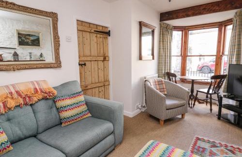 St Davids House | Ty Len