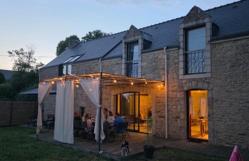 Locoal-Mendon House | TY MIALY