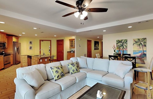 Tybee Island Condo | Tybee Beach Club 137 | Condo Overlooking Beach!