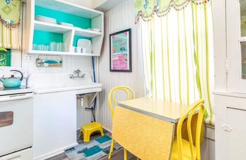 Savannah Beach Condo | Tybreeza B | Apartment, Shared Pool, Near Beach!