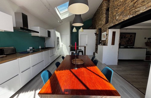 Kerherou House | TYCHA-home with character, walking distance to beaches, high-speed WIFI