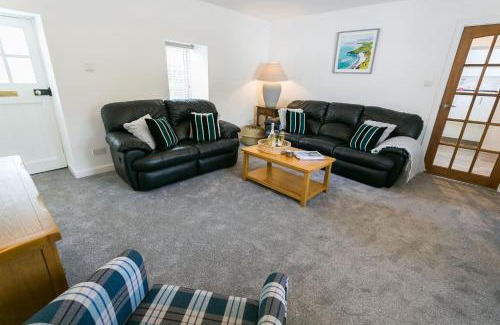 Llanddona House | Tyddyn Waen