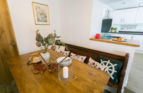 Llanddona House | Tyddyn Waen