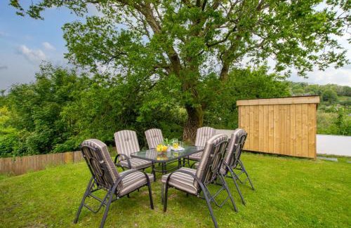 Llanfynydd House | Tyisaf