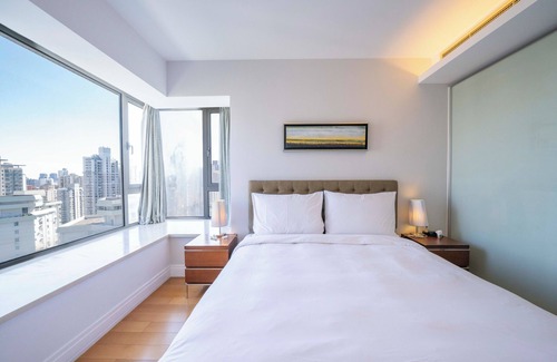 Xujiahui Bed & Breakfast | Tyms Bright 2BR 1BA Apt Yongxin Century