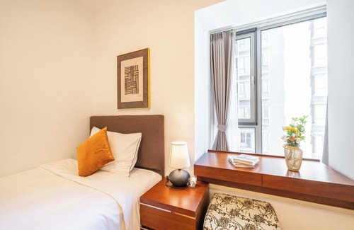 Xujiahui Bed & Breakfast | Tyms Elegant 2BR 1BA Apt Yongxin Century