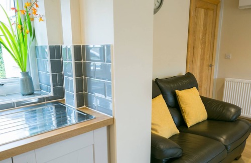 Elim Cottage | Tyn Y Coed - a remote that sleeps 6 guests in 3 bedrooms