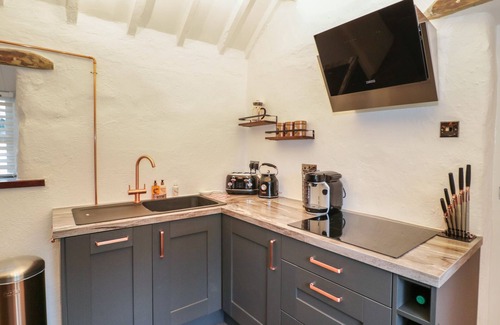 Moelfre Cottage | TYN Y GRAIG, family friendly, character holiday cottage in Moelfre