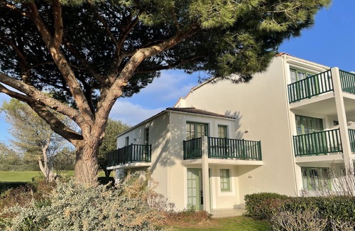 Bourgenay Apartment | Type 3 apartment for 7 people, golf view, free access to water park