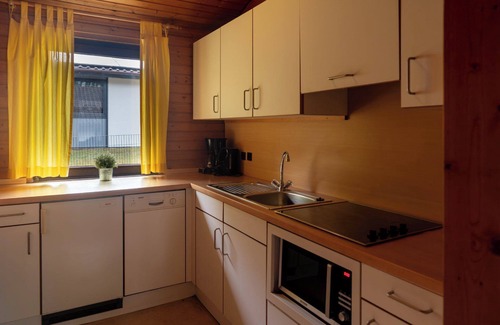 Getelo Ski Chalet | Type 4 Plus - Three Bedroom Chalet, Sleeps 6