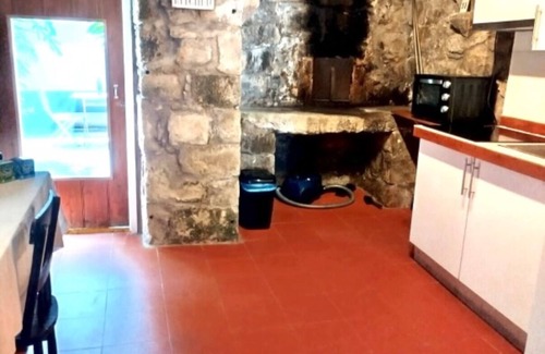 Faial Da Terra House | Typical Azorean house, very nice location, up to 5 people.