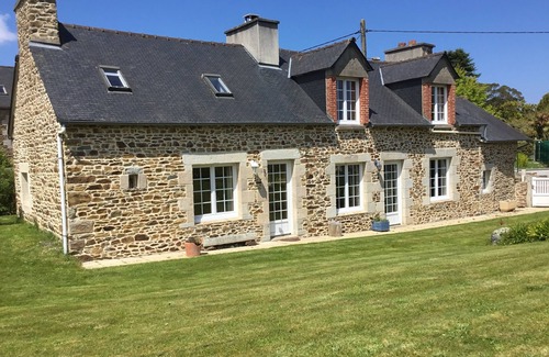 Plouha House | Typical Breton stone house near beach