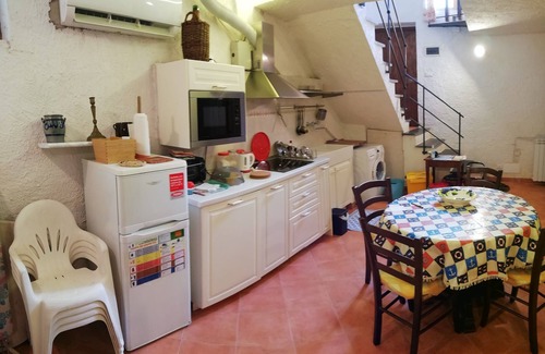 Lavaggiorosso House | Typical Ligurian house on two floors with a beautiful view over Levanto valley