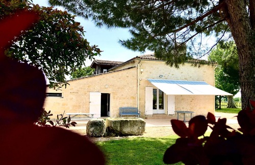 Saint-Pey-d'Armens House | Typical mansion of the Libourne region.
