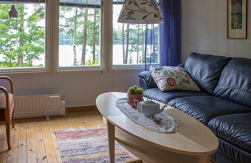 Hogsby Municipality House | Typical Swedish cottage, only 20 m from the lake Lilla Sinnern.