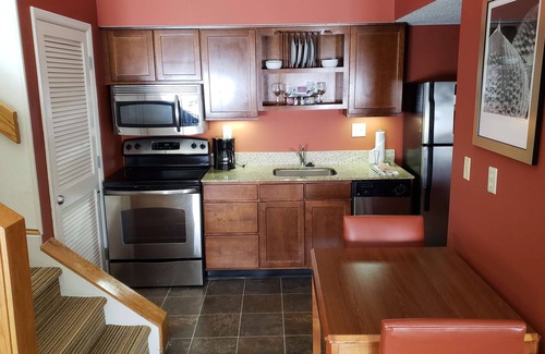 Tysons Hotel | Tysons Corner Suites, A Baymont by Wyndham