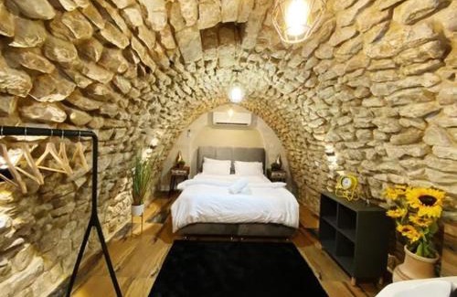 Safed Old City Apartment | Tzfat Boutique Stay!
