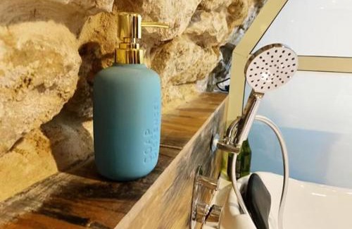 Safed Old City Apartment | Tzfat Boutique Stay!