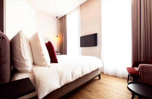 De Kaaien Hotel | U Eat & Sleep Antwerp