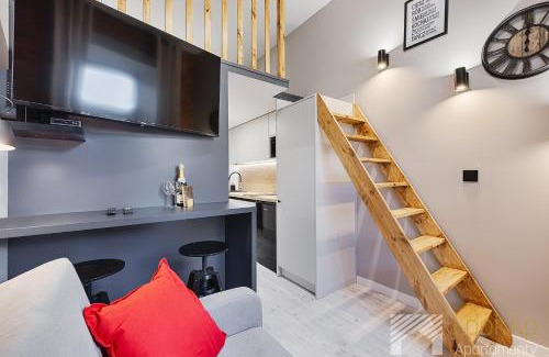 Lodz Apartment | U Fabrykanta by LookAp