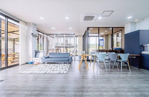 Paeksajang House | U Kids Pool Villa