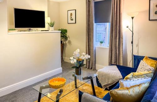 Pontrilas Apartment | U&R Stays - The Snug
