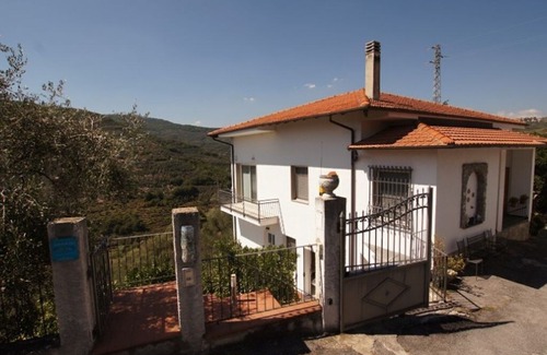 Gazzelli Apartment | U Rundo Sole. Swimmingpool - open from 15/05 Terrace Small garden Internet