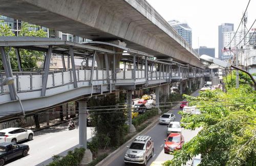 Bang Na Apartment | U2 Large 2 Bedrooms 100m to BTS station