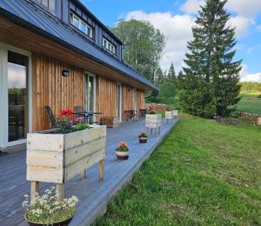 Filipova Hut House | Ubytování U Křížku