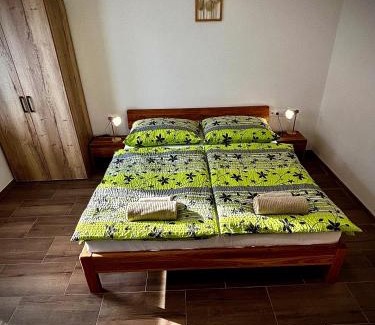 Polny Kesov House | Ubytovanie Žabka