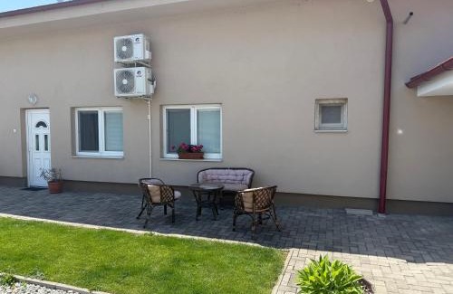 Sturovo Apartment | Ubytovanie Stavbar