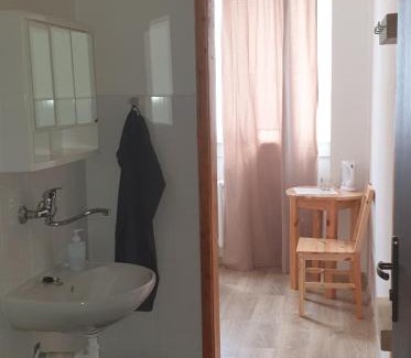 Tyn nad Vltavou Hostel | Ubytovna FUNSTAR