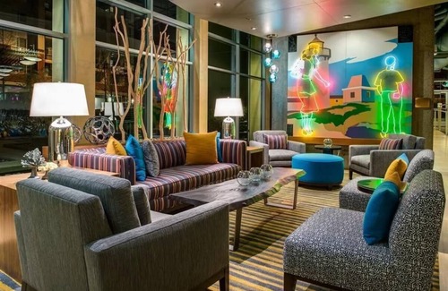 University District Hotel | UDistrict Two Queen, Watertown Hotel - Staypineapple, Free Bikes, Near UW!