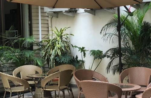 Connaught Place Apartment | UDS Villa - Next to VFS, Walking to Connaught Place