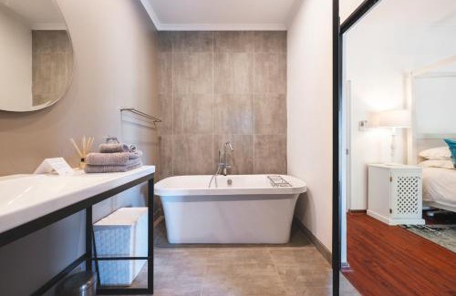 Blue Crane Route Bed & Breakfast | Ufumene Game Lodge