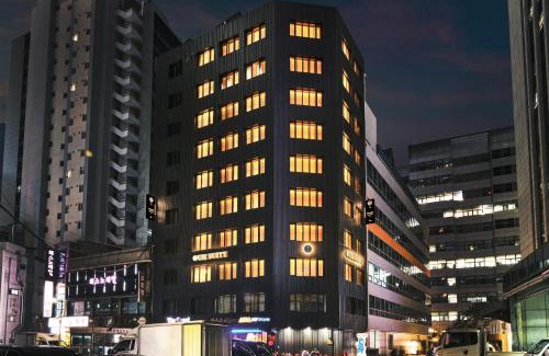 Myeongdong Hotel | UH Suite Central Seoul