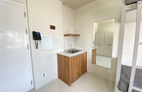 Sampaloc Hotel | UHome Lacson