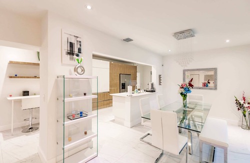Ojus House | Uhost AI | 5BR Escape | Pool, Hot Tub & Family Fun