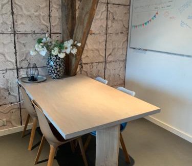 Kollum Apartment | Uitzicht op de haven