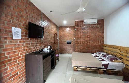 Kubu House | Ujud Sepakat Homestay