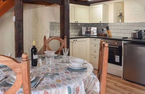 Brynsiencyn Cottage | UK40277 - Llys Elen Two