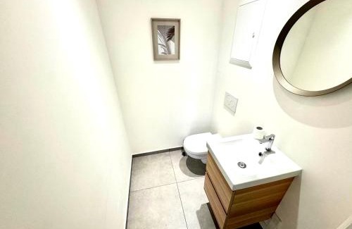 Postel House | ULB & Cambre Cosy Duplex