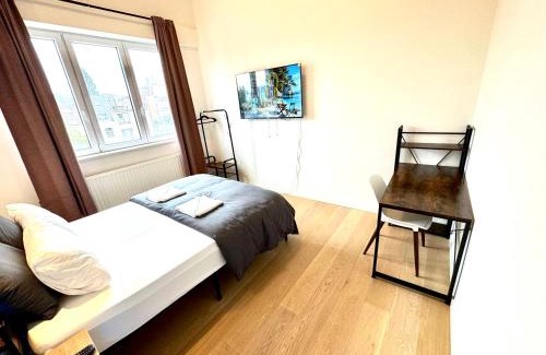 Postel House | ULB & Cambre Cosy Duplex