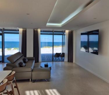 Buk House | Uljin Bitirang Private Pension & Caravan